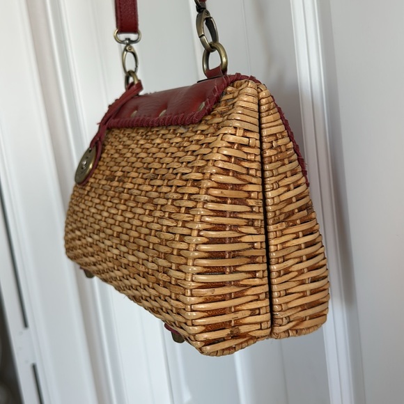 PreOwned Excellent Condition Gendhis Ratan bag with 2 straps - Picture 7 of 16